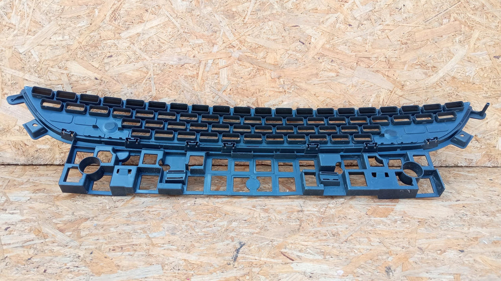 RENAULT MASTER III BLENDE MITTELGRILL