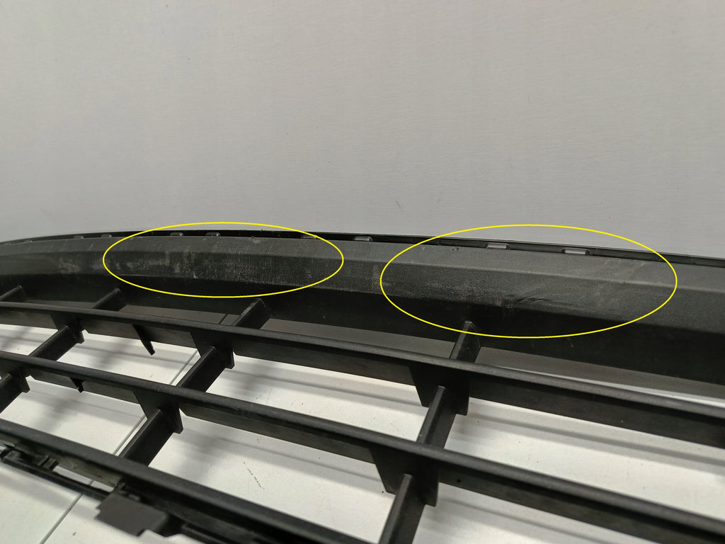 VOLVO XC40 II 22- KÜHLERGRILL STOSSSTANGE VORNE PDC 32136098