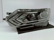 Laden Sie das Bild in den Galerie-Viewer, Nissan Qashqai II J11 LIFT 17- SCHEINWERFER LINKS VORNE LINSE 100-19009