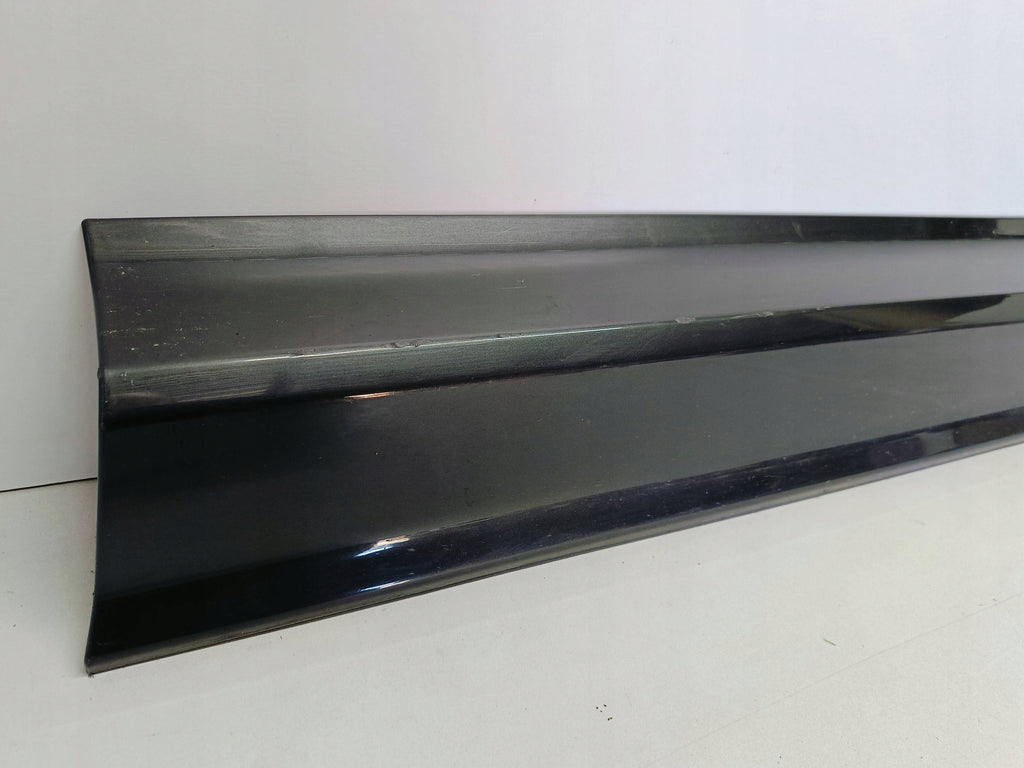 Volvo XC60 II 17- TÜRLEISTE VORNE RECHTS 31440294