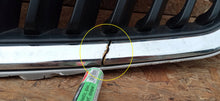 Laden Sie das Bild in den Galerie-Viewer, SKODA RAPID 12- KÜHLERGRILL GITTER STOßSTANGENGRILL VORNE CHROM 5JA853668