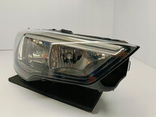 Load image into Gallery viewer, OPEL CROSSLAND X 17- LAMPA PRAWA PRZÓD PRZEDNIA ZWYKŁA H7+LED 13467968