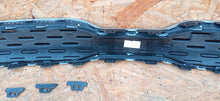 Laden Sie das Bild in den Galerie-Viewer, KIA PICANTO III 17- KÜHLERGRILL STOSSFÄNGER VORNE 86351-G6000