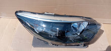 Load image into Gallery viewer, RENAULT CAPTUR I 13- LAMPA REFLEKTOR PRAWY PRZÓD ZWYKŁA H1 260105066R