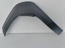 Laden Sie das Bild in den Galerie-Viewer, TOYOTA YARIS CROSS 20- KOTFLÜGELLEISTE LINKS HINTEN 75652-K2011
