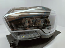 Załaduj zdjęcie do przeglądarki galerii, RENAULT TRAFIC III LIFT 4 21- LAMPA LEWA PRZÓD LED PURE VISION 260601790R