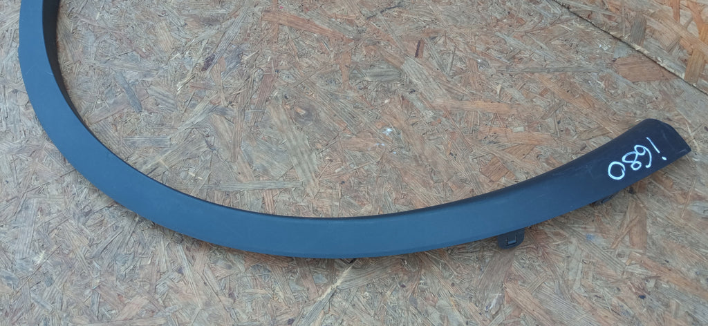 TESLA MODEL Y 22- KOTFLÜGELLEISTE HINTEN RECHTS 1658698-00-A