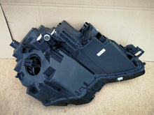 Laden Sie das Bild in den Galerie-Viewer, SKODA KAROQ 57B 17- SCHEINWERFER LINKS VORNE FULL LED 57B941015B