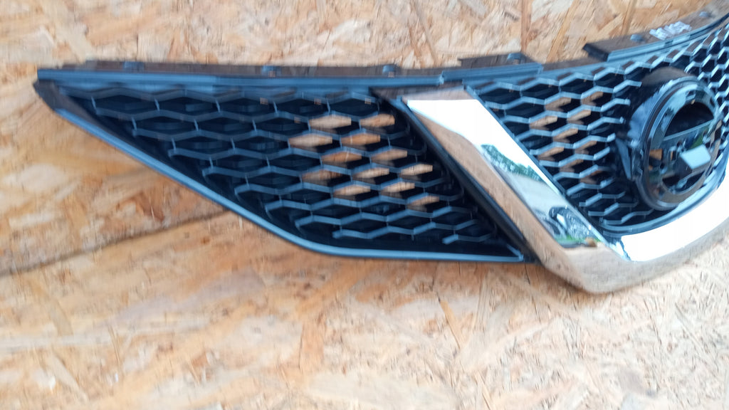 NISSAN QASHQAI II J11 13-17 KÜHLERGRILL GITTER 623124EA0D