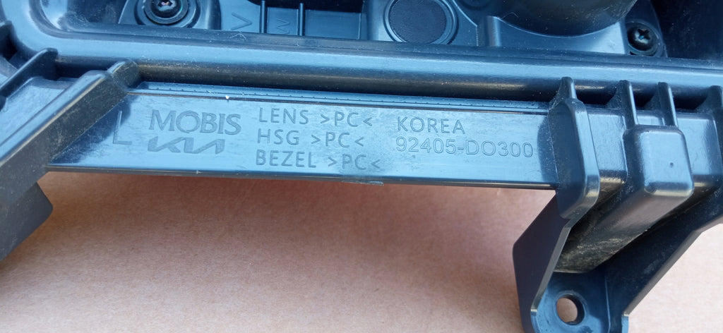 KIA EV9 MV 23- LAMPA LEWY TYŁ LEWA TYLNA LED ODBLASK OE EU 92405-DO300