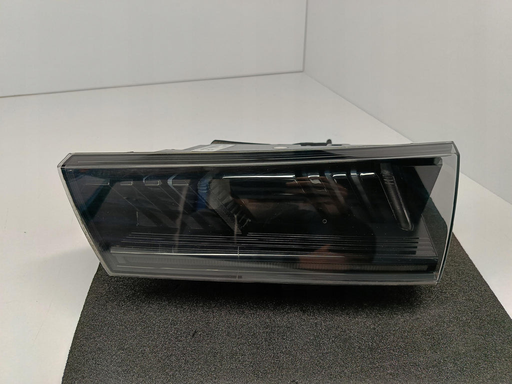 PEUGEOT 508 II 18- LAMPA KLAPY BAGAŻNIKA PRAWY TYŁ LED 9813508180