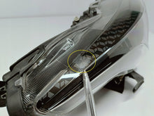Załaduj zdjęcie do przeglądarki galerii, TOYOTA YARIS IV 4 P21 19-LAMPA REFLEKTOR PRAWY PRZÓD SOCZEWKA KOITO K0-6 EU