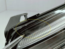 Laden Sie das Bild in den Galerie-Viewer, Renault Master III LIFT IV 19- LAMPA LEWA PRZÓD PRZEDNIA 260607867R