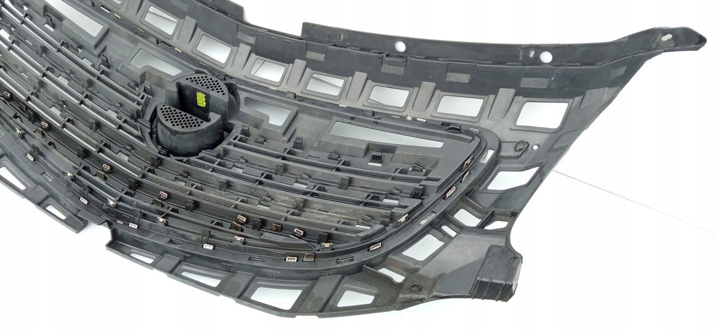 OPEL INSIGNIA A 08- ATRAPA GRILL KRATKA ZDERZAKA PRZÓD 13238420