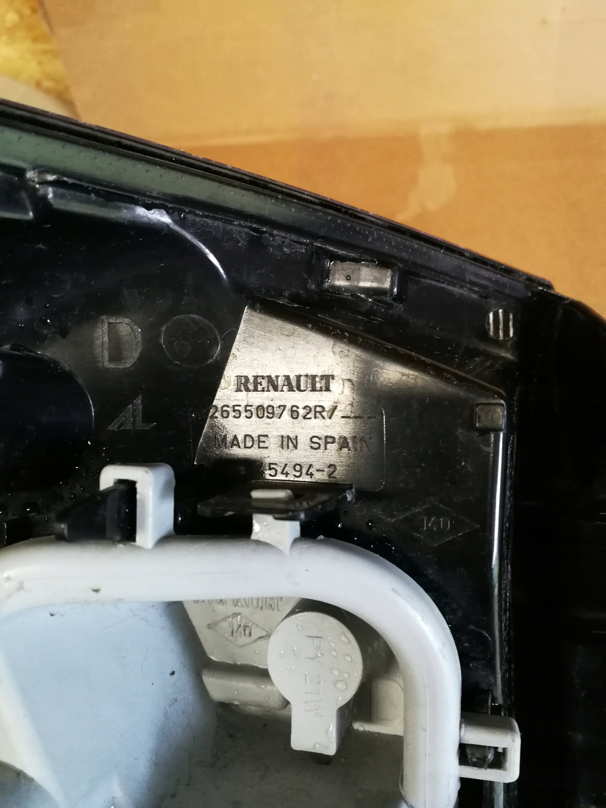 Renault Captur 13- Hintere Rechts Leuchte Rechts Hinten 265509762R — Foto 8 von 8