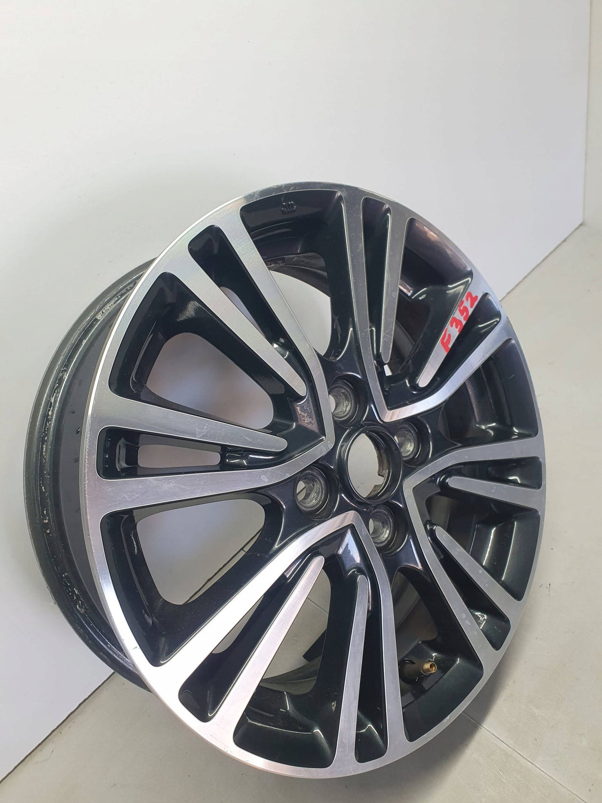 Mitsubishi Space Star Felga Aluminiowa 15 Cali 5x15 ET46 4x100 4250D418 — zdjęcie 5 z 16