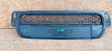 Load image into Gallery viewer, CITROEN C3 III 16- ATRAPA KRATKA ŚRODKOWA GRILL ZDERZAKA PRZÓD 9812061877