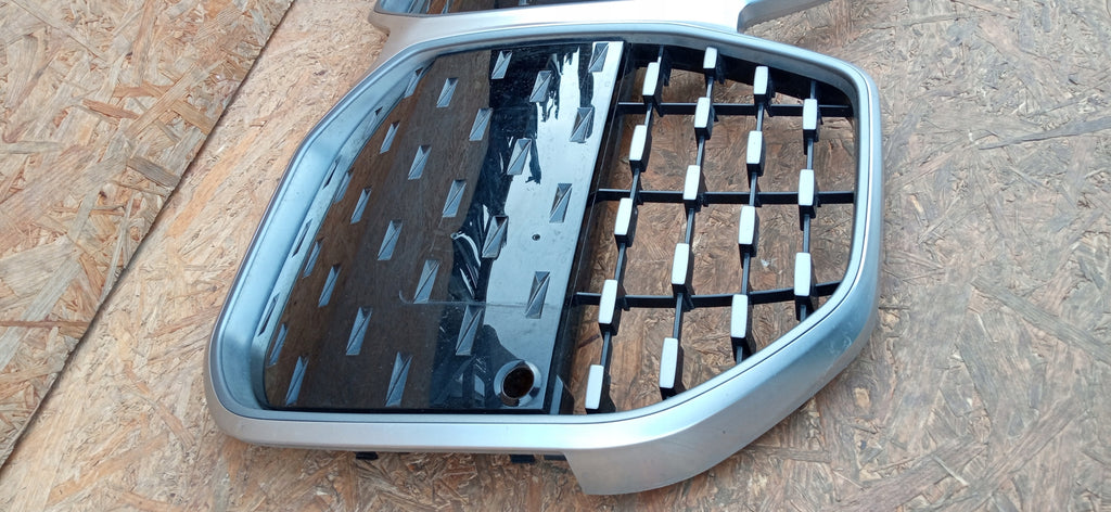 BMW i4 G26 21- GRILL KÜHLERGRILL STOSSFÄNGER VORNE 9850176-09