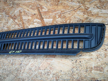 Load image into Gallery viewer, SKODA CITIGO 11- ATRAPA GRILL KRATKA DOLNA ZDERZAKA PRZEDNIEGO 1ST853677B