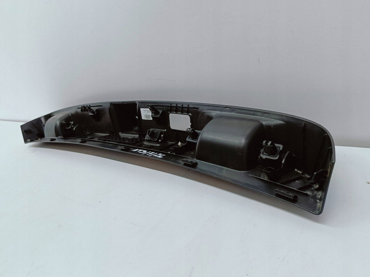 Mercedes-Benz A W177 18- Heckklappenverkleidung Unten A1777401000 — Foto 7 von 11