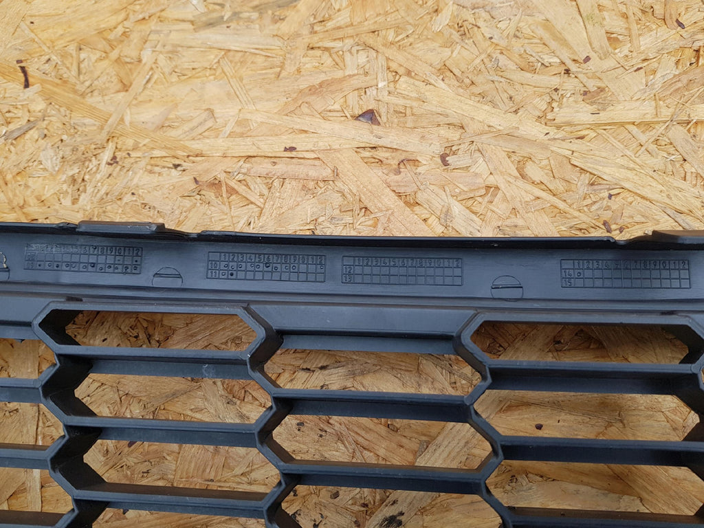 VOLKSWAGEN POLO 6R0 09- ATRAPA KRATKA GRILL ZDERZAKA PRZÓD CHROM 6R0853667B