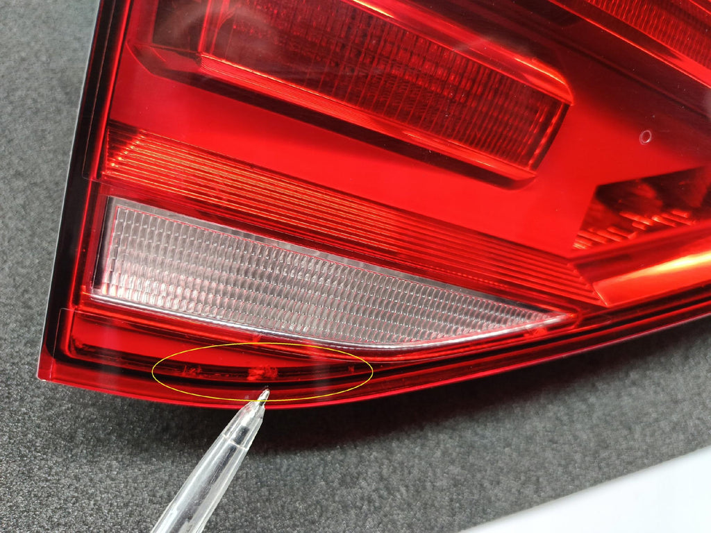VW TOURAN II 5TA 15- LAMPA KLAPY BAGAŻNIKA LEWY TYŁ 5TA945093D