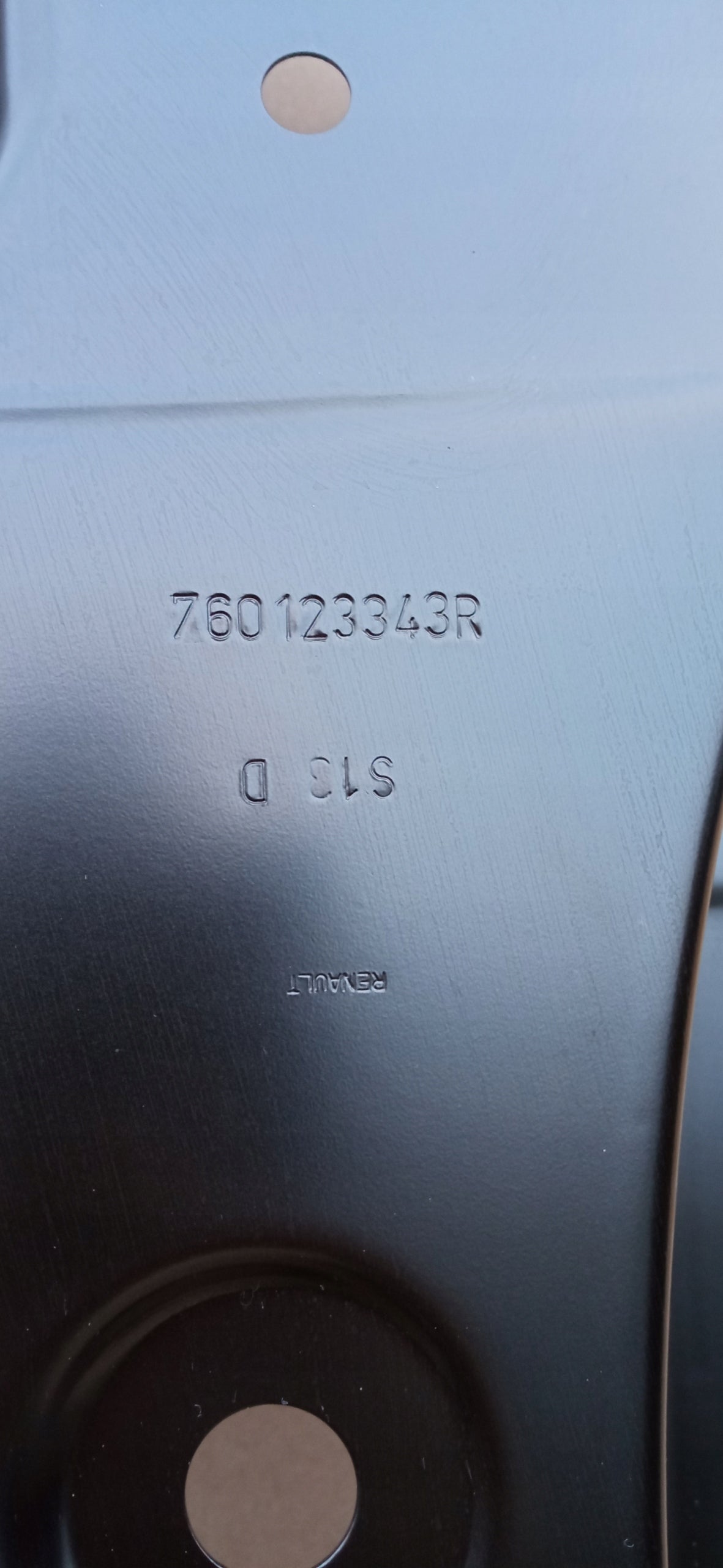 Trafic III Vivaro B 14- Skin Panel Side Front Right Pillar Fartuch 760123343R — photo 7 of 11
