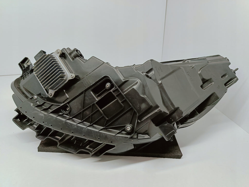 TESLA MODEL 3 M3 LIFT Y MY 20- LAMPA PRAWA PRZÓD FULL LED EU 1514953-00-D