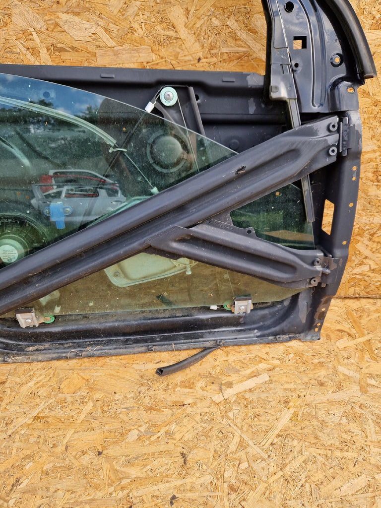 VW GOLF V 5 1K4 DRZWI PRAWY PRZÓD PRZEDNIE
