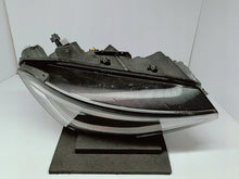 Laden Sie das Bild in den Galerie-Viewer, Volkswagen ID.4 ID4 20- LAMPA PRAWA PRZÓD FULL LED IQ.LIGHT EU 11B941036M