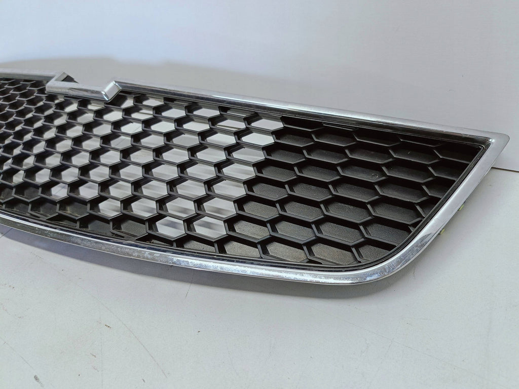 Chevrolet Cruze 2009- KÜHLERGRILL STOSSFÄNGER VORNE 96832937