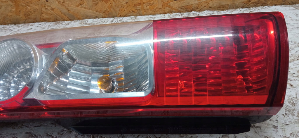 DUCATO III BOXER JUMPER II LAMPA LEWY TYŁ TYLNA 01366452080