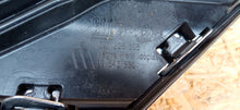 Laden Sie das Bild in den Galerie-Viewer, OPEL ASTRA K V 15- KÜHLERGRILL STOSSFÄNGER VORNE 13464791