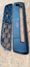 Laden Sie das Bild in den Galerie-Viewer, CITROEN C1 II 14- SATZ BLENDEN MITTELGITTER GRILL