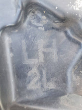 Laden Sie das Bild in den Galerie-Viewer, Toyota Yaris IV 4 XP21 19- NADKOLE LEWY PRZÓD LEWE PRZEDNIE 53876-K0020