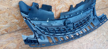 Laden Sie das Bild in den Galerie-Viewer, OPEL CORSA D LIFT 11- KÜHLERGRILL STOSSFÄNGER VORNE CHROM 13286000