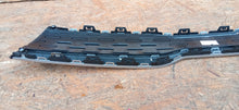 Laden Sie das Bild in den Galerie-Viewer, KIA PICANTO III 17- KÜHLERGRILL STOSSFÄNGER VORNE 86351-G6000
