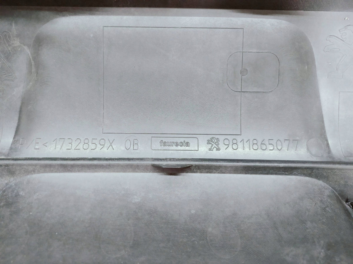 Peugeot 3008 II 16- Hinten Stossstange Hintere 4XPDC Chrom 9811865077 — Foto 16 von 16