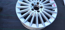 Laden Sie das Bild in den Galerie-Viewer, FELGA ALUMINIOWA MERCEDES W205 C KLASA 7.0"x17" 5X112 ET48.5 A2054015600