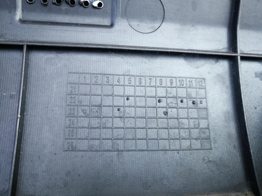 XPENG G9 23- LISTWA DRZWI LEWY PRZÓD LEWA PRZEDNIA 7155130EA1