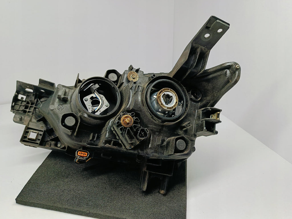 MAZDA CX-3 CX3 15- LAMPA PRAWA PRZÓD PRZEDNIA ZWYKŁA 3 PIN D10E-51030