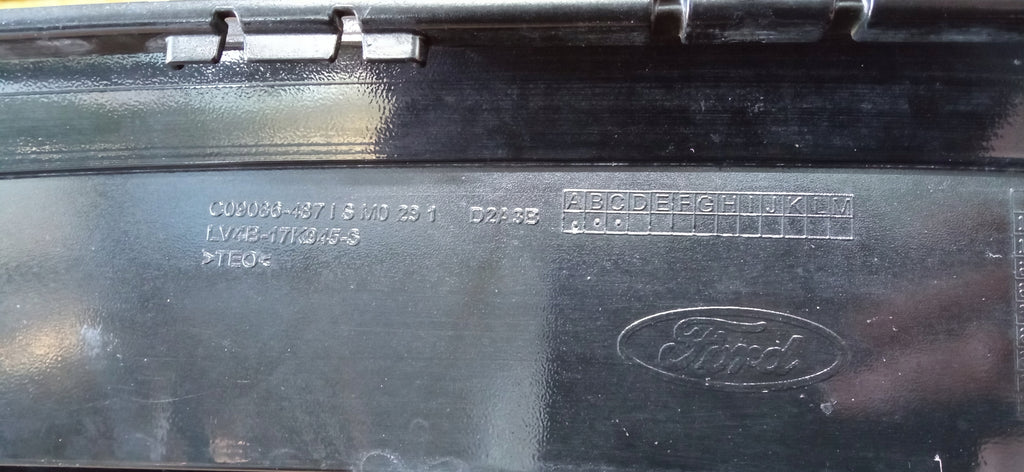 FORD KUGA MK3 ESCAPE ST 19 ATRAPA GRILL KRATKA ZDERZAKA PRZÓD LV4B-17K945-S