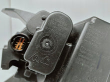 Laden Sie das Bild in den Galerie-Viewer, BYD Dolphin EV 22- SCHEINWERFER RECHTS VORN FULL LED EU EM2E-4121020