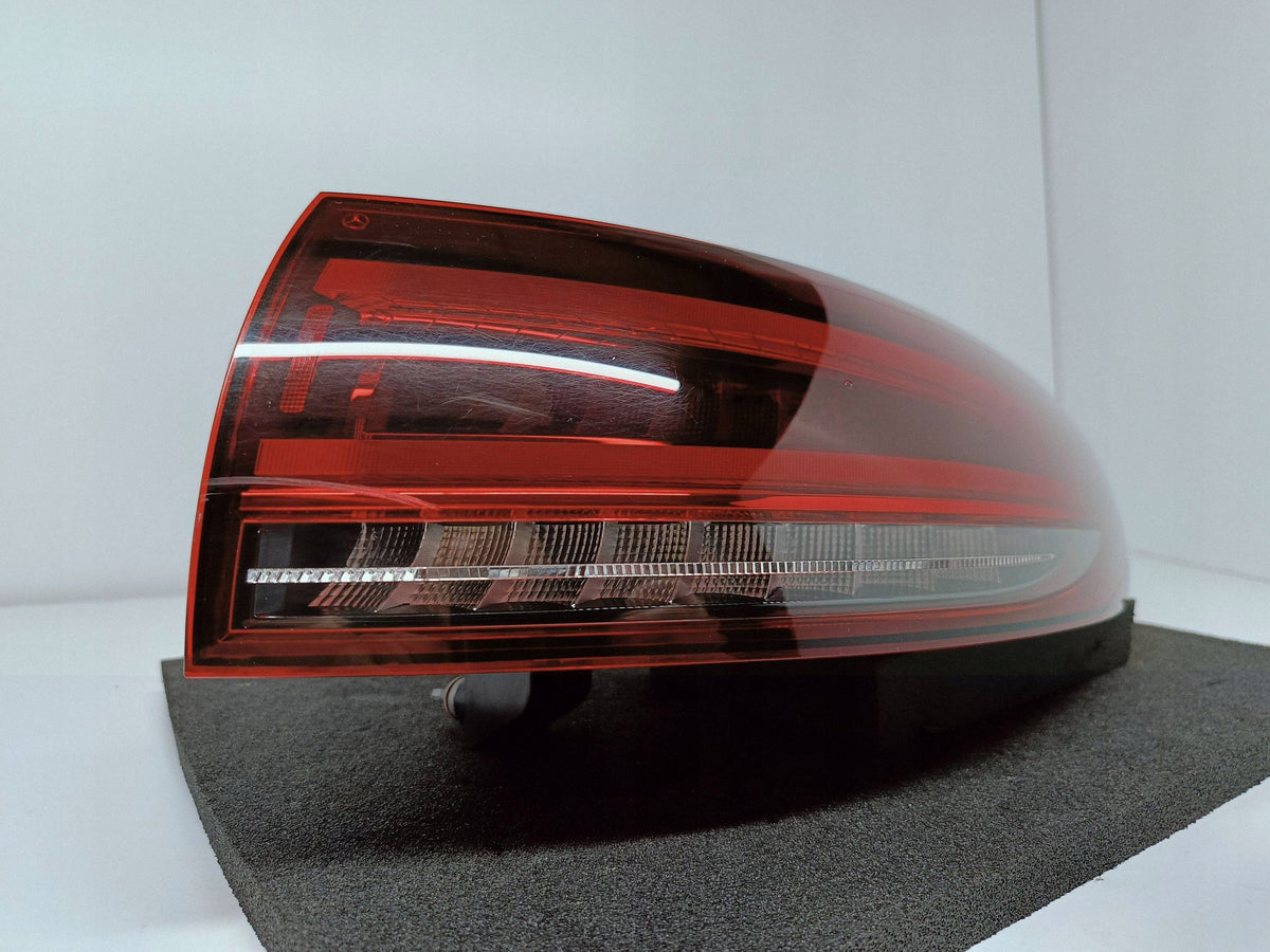 Mercedes-Benz Eqc W293 19- Lampa Prawy Tył Prawa Tylna LED OE A2939062201 — zdjęcie 6 z 15