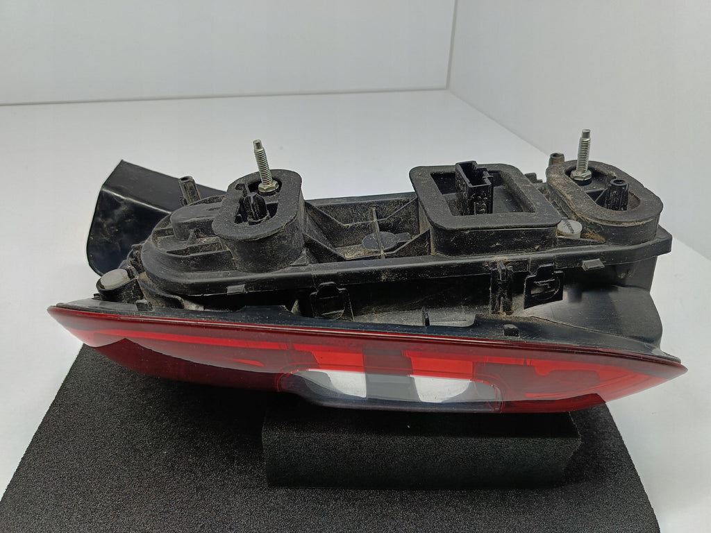 DACIA DUSTER I LIFT 13- RÜCKLEUCHTE RECHTS HINTEN OE EU 265506837R