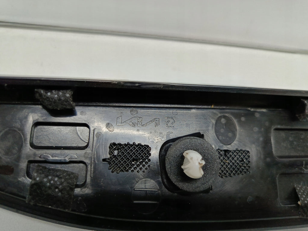 KIA EV6 VI 21- LISTWA NAKŁADKA GÓRNA BŁOTNIKA SŁUPKA C LEWY TYŁ 87850-CV000