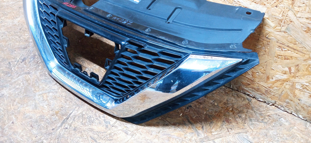 NISSAN QASHQAI II J11 LIFT 17- ATRAPA GRILL ZDERZAKA PRZEDNIEGO 62310HV00A