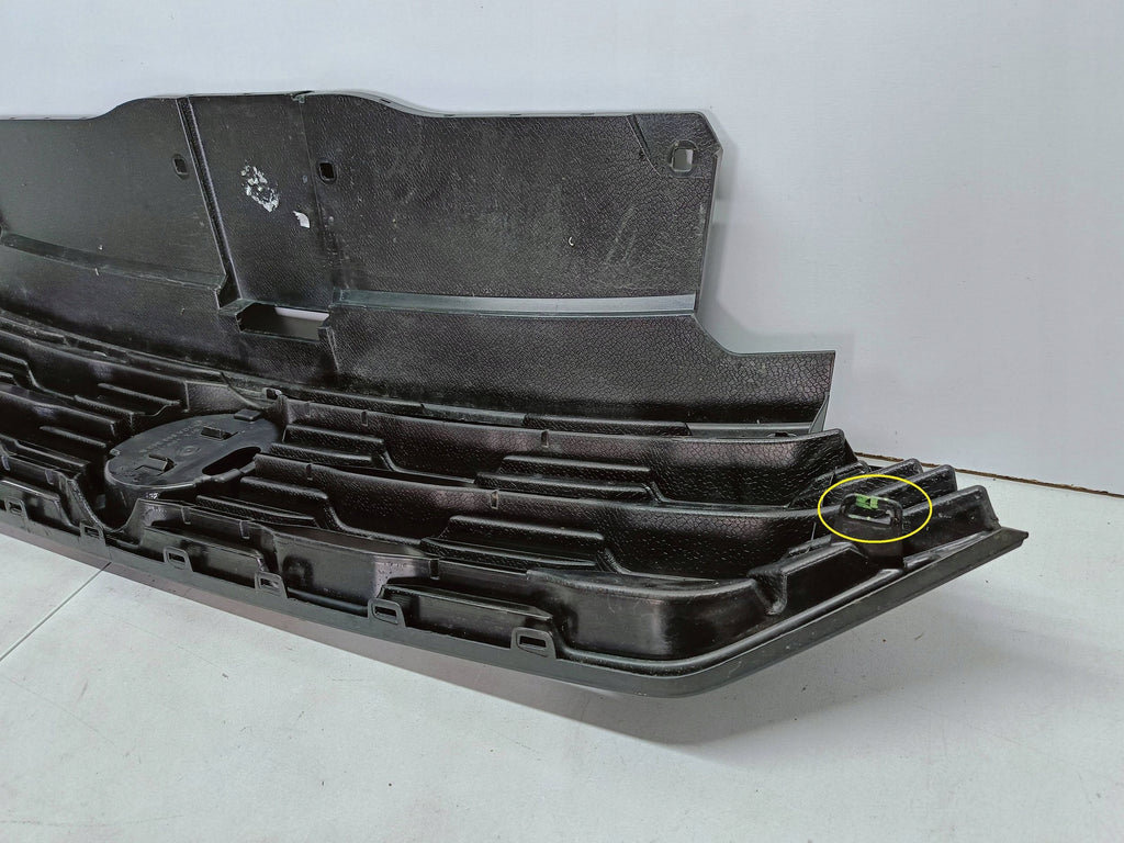 Volkswagen T-Roc 17- ATRAPA GRILL KRATKA ZDERZAKA PRZEDNIEGO 2GA853343B