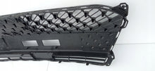 Load image into Gallery viewer, TOYOTA AYGO X 22- ATRAPA KRATKA GRILL ZDERZAKA PRZÓD RADAR 53111-0H030