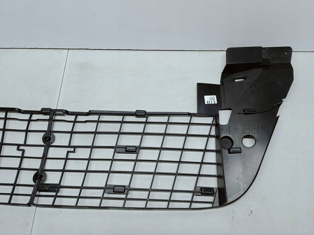 Renault Master III 3 10- KRATKA ATRAPA GRILL ZDERZAKA PRZEDNIEGO 622547647R